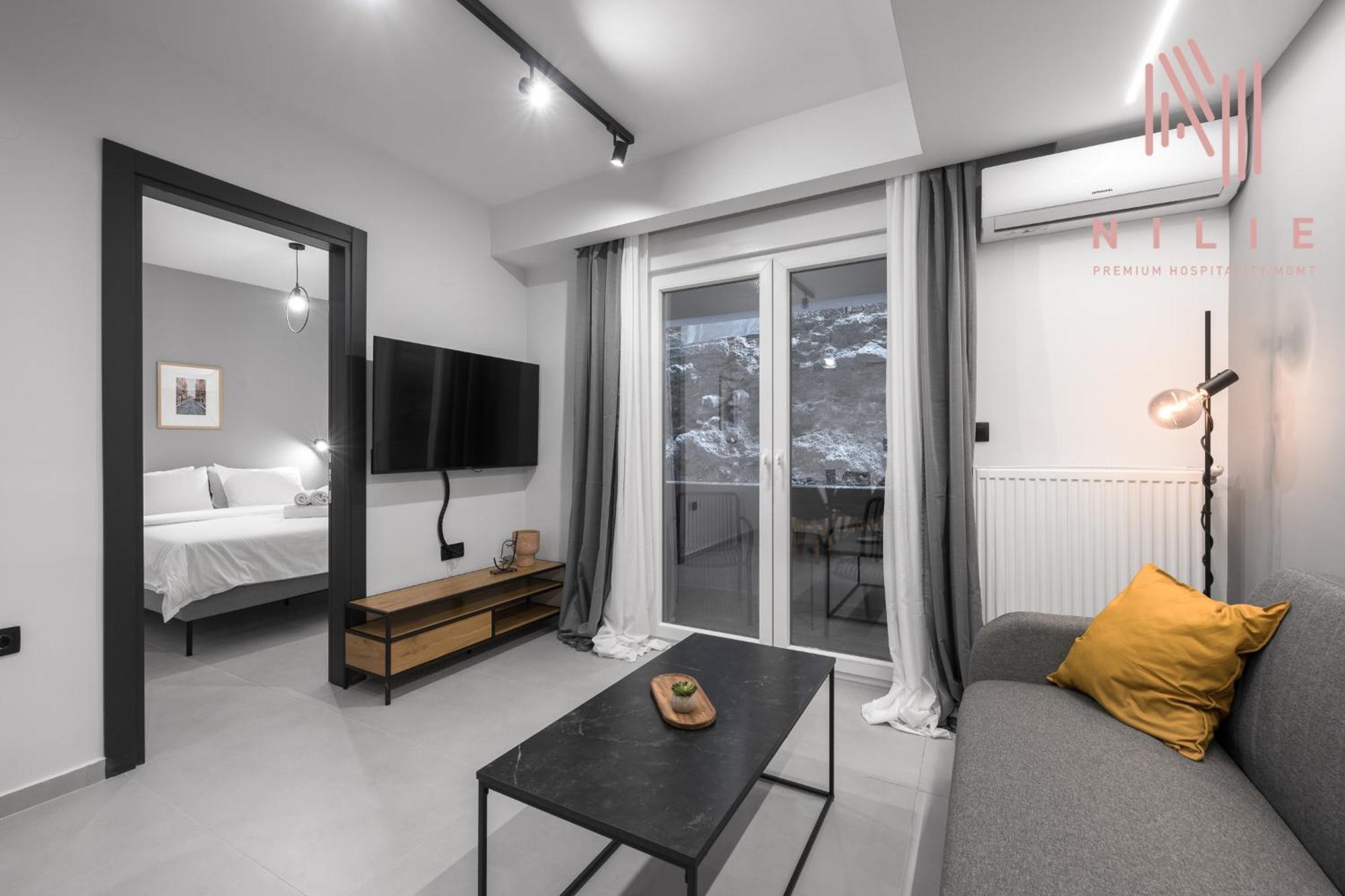 Apartment 8, Nilie Hospitality Mgmt