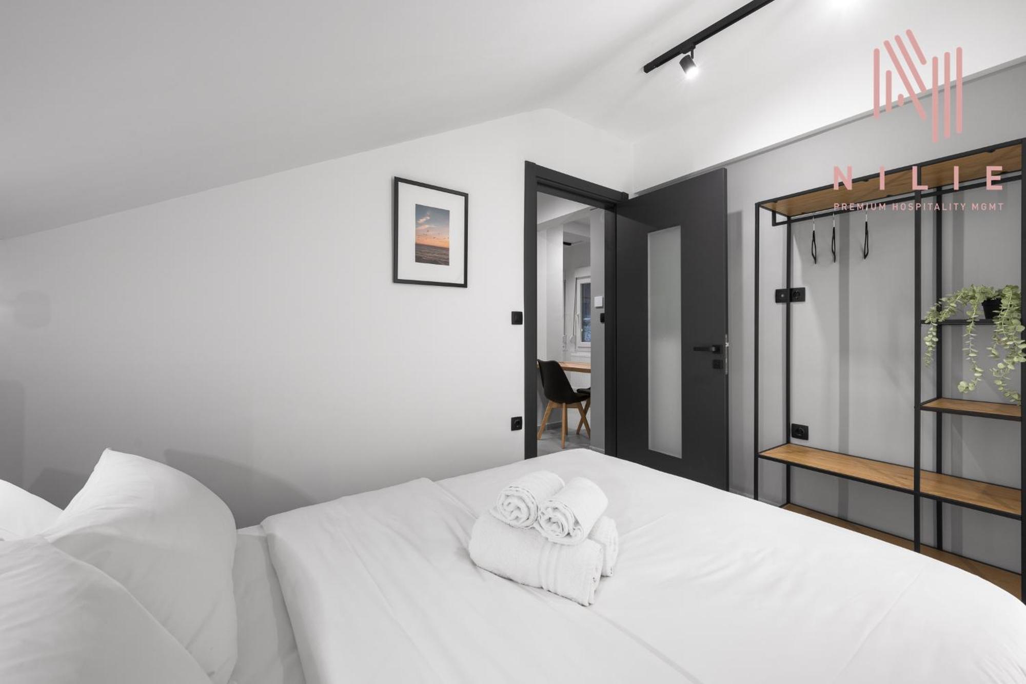 Apartment 8, Nilie Hospitality Mgmt