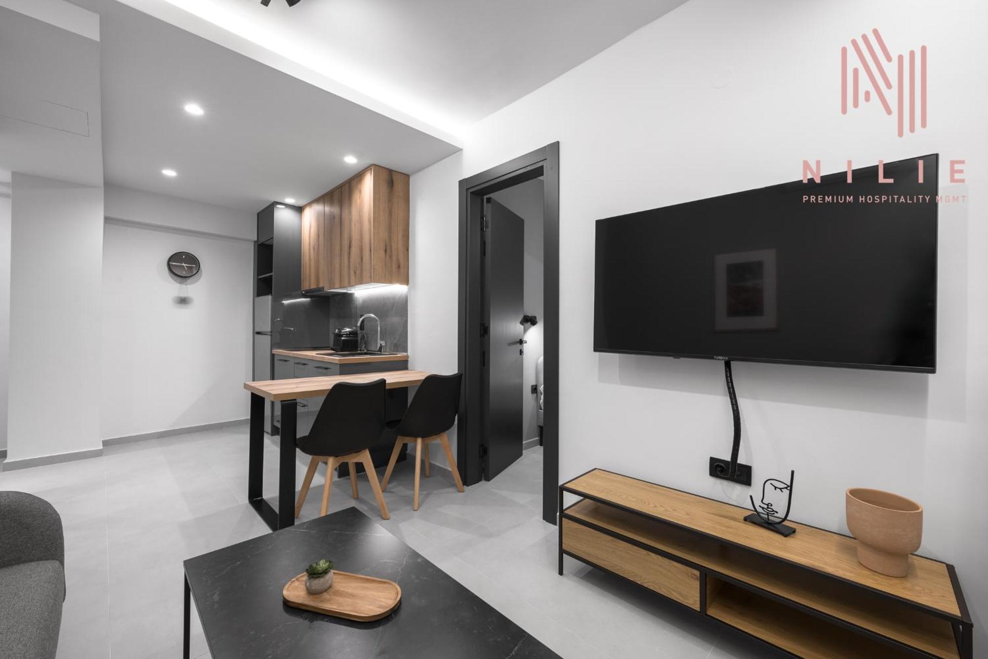 Apartment 8, Nilie Hospitality Mgmt